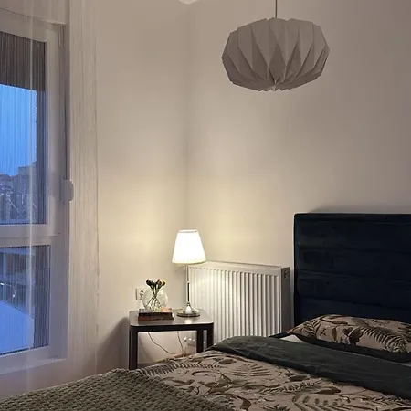 Nest24- Cozy With Terrace And Private Garage