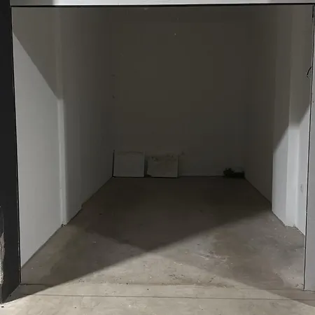 Nest24- Cozy With Terrace And Private Garage Ni