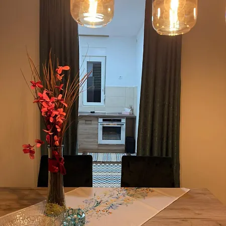 Nest24- Cozy With Terrace And Private Garage Apartment *