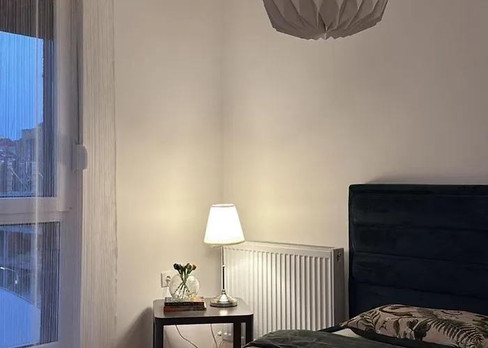 Nest24- Cozy With Terrace And Private Garage