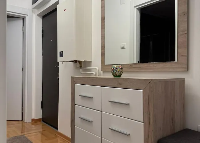 Nest24- Cozy With Terrace And Private Garage *