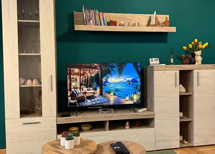 Nest24- Cozy With Terrace And Private Garage Apartament Ni